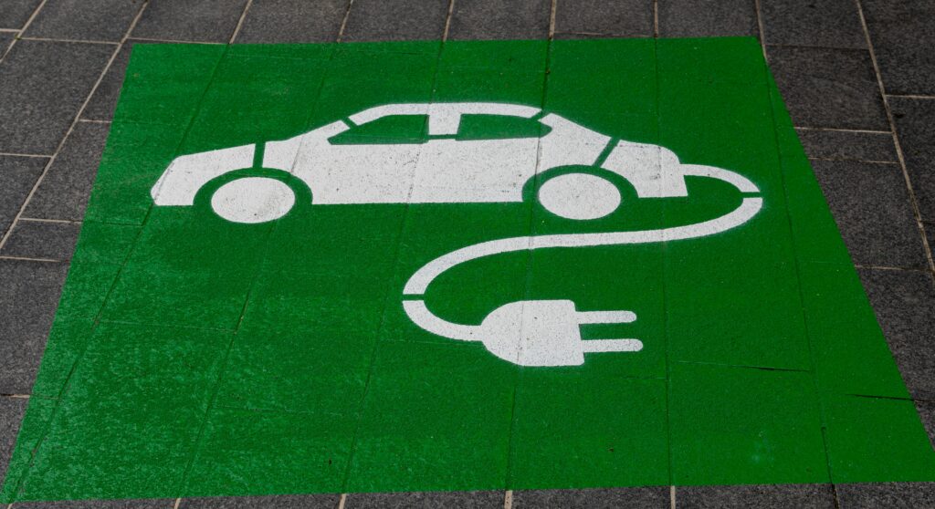 Decarbonising road transport in India: A critique of the electric vehicle policy