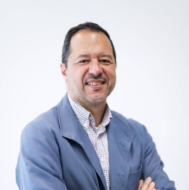 Pedro Linares Photo
