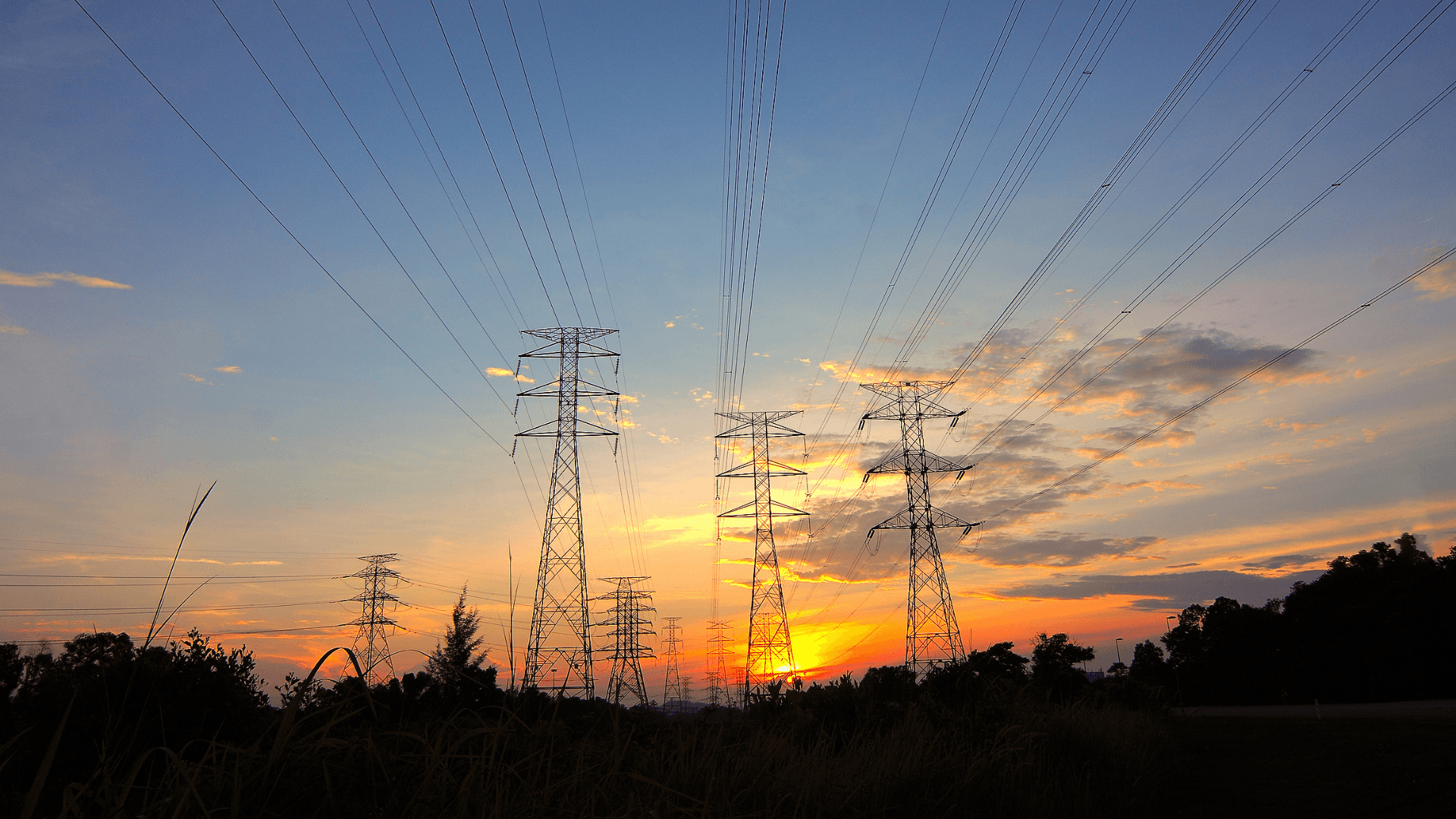 Electricity market design across the Atlantic: Nodal or zonal pricing?